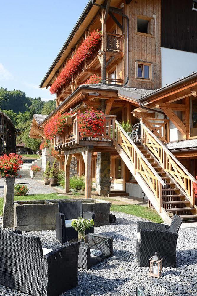 Le Morillon Hotel Exterior photo